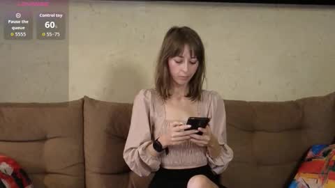 NinaNovalicious online show from November 4, 8:08 am