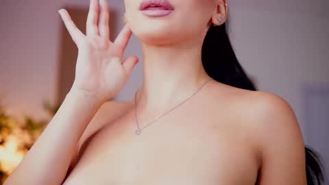 Snapshot of ninasolenne chatting on September 25, 6:50 pm Ninna online show from September 25, 6:50 pm