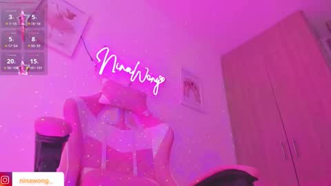 Snapshot of ninawong_ chatting on September 10, 5:02 pm Nina online show from September 10, 5:02 pm