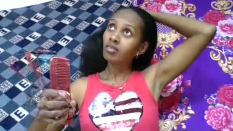 ninie246746 online show from July 13, 6:14 am