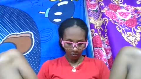ninie246746 online show from June 3, 7:53 am
