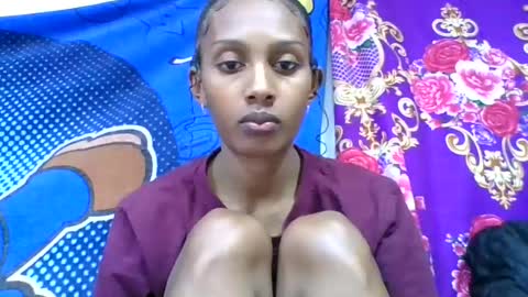 ninie246746 online show from June 13, 6:55 am