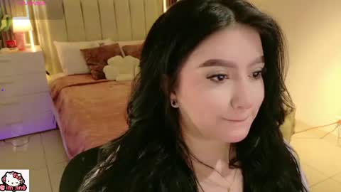 Nina online show from June 20, 2:09 pm