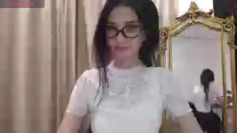 Snapshot of niufrommacau chatting on September 29, 12:32 pm Niu online show from September 29, 12:32 pm