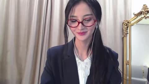 Snapshot of niufrommacau chatting on October 1, 1:05 pm Niu online show from October 1, 1:05 pm