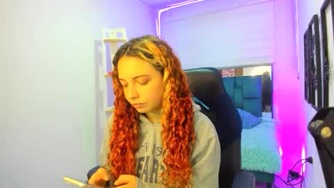 nixy_fresa online show from October 17, 11:02 am