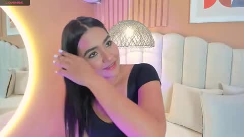 Noa online show from January 10, 2:49 am