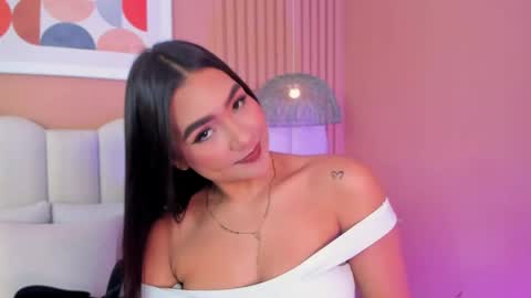 Noa online show from May 5, 2:47 am