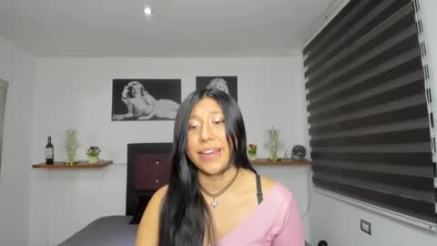 Snapshot of nohemi_louse chatting on February 8, 7:38 pm  Nohemi   online show from February 8, 7:38 pm