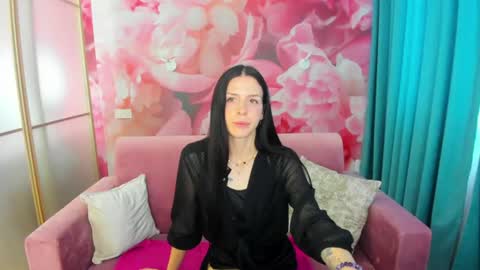 NoirDiva online show from June 23, 11:41 am