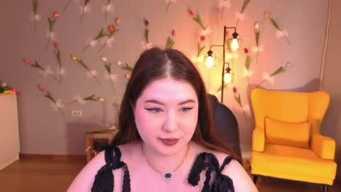 noirwhisper online show from June 25, 3:28 am