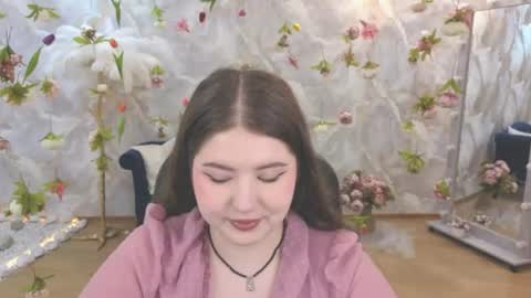 noirwhisper online show from June 18, 6:35 pm