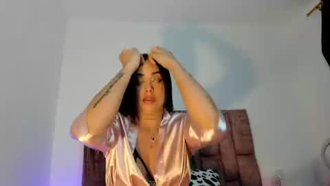 Nora Da Silva online show from June 30, 3:50 am