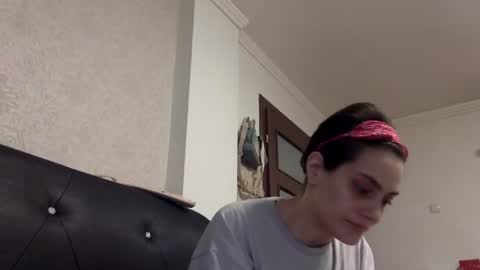 norablues online show from June 18, 3:41 am