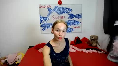 Nora online show from July 30, 10:10 pm