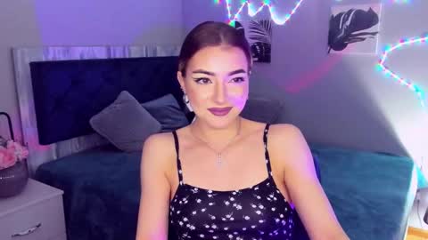 NoraSun online show from March 9, 4:11 pm