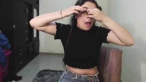 noreen_ online show from February 8, 2:27 pm