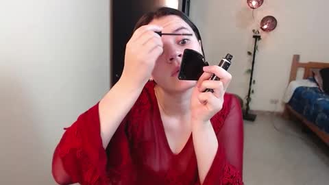 noreen_ online show from December 18, 5:21 pm