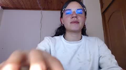 noreen_ online show from August 5, 6:36 pm
