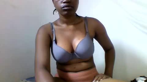 Snapshot of notoy1 chatting on February 7, 12:17 pm notoy1 online show from February 7, 12:17 pm