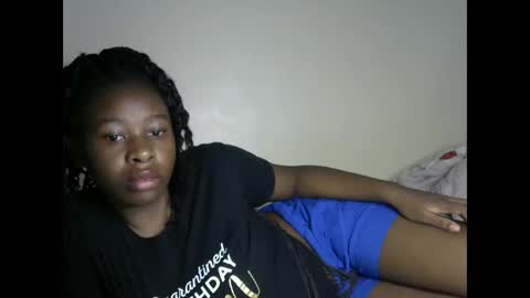 novaah online show from November 6, 3:18 pm