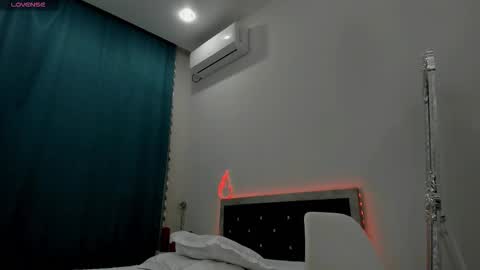 Nova online show from November 29, 2:43 pm