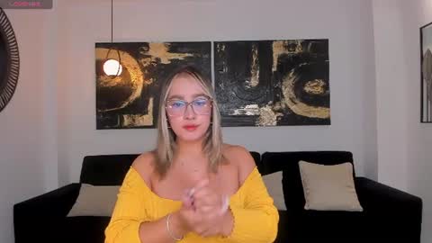 Nova Sinclair online show from July 21, 12:06 pm
