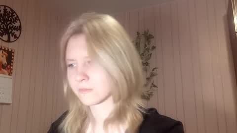 Sari  It is my first day  online show from March 12, 3:58 pm