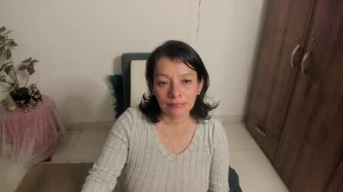 nuit_rose online show from June 26, 5:20 am