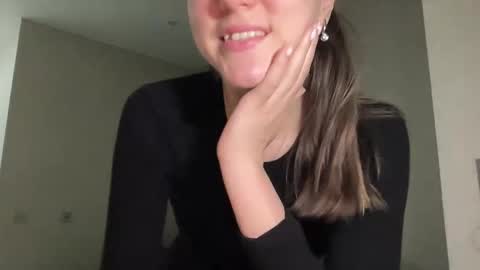 Ema online show from February 11, 5:14 pm