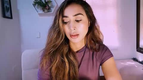 Nycole online show from March 9, 1:25 pm