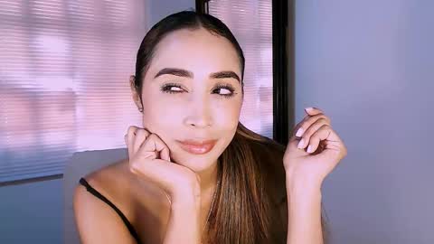 Nycole online show from February 16, 2:50 pm