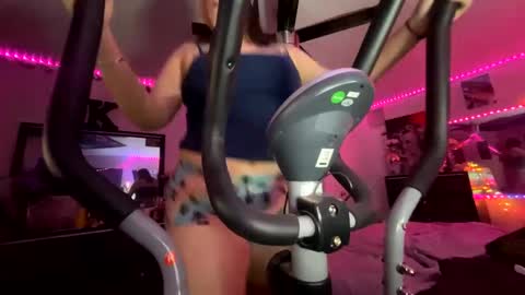 nymphobbyy420 online show from January 8, 7:24 am