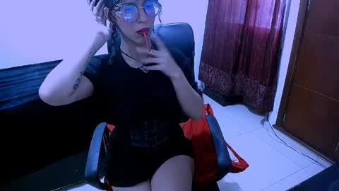Nyxxei online show from April 22, 9:34 pm