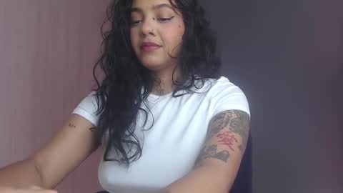 Vale online show from November 19, 8:42 pm