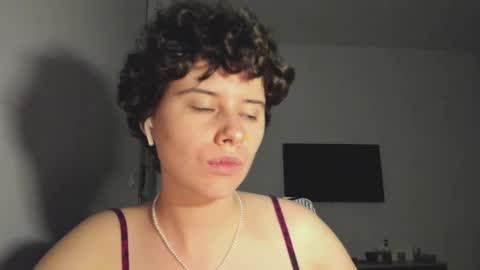 Evie online show from January 17, 3:08 pm