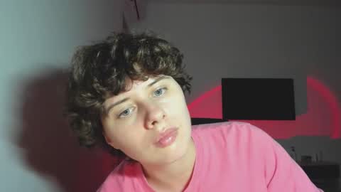 Evie online show from February 19, 12:48 pm