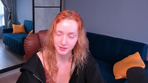 Call me Bee online show from January 30, 12:59 pm