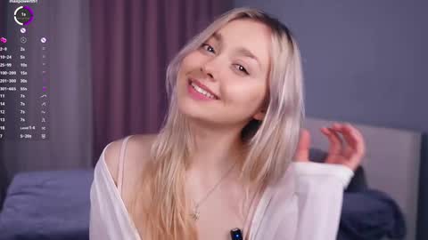 Alice online show from May 4, 6:22 pm