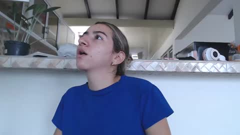 Snapshot of odette_brigh_ chatting on January 25, 5:59 pm Val online show from January 25, 5:59 pm
