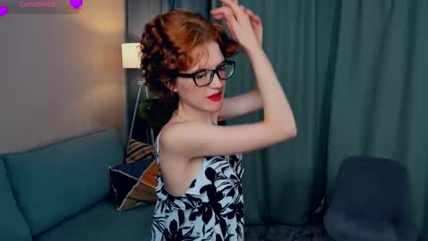 Snapshot of odettechurchwell chatting on September 15, 5:38 am Eli online show from September 15, 5:38 am