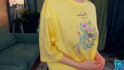 Snapshot of odettechurchwell chatting on October 15, 4:26 am Eli online show from October 15, 4:26 am