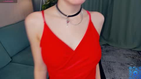 Snapshot of odettechurchwell chatting on October 16, 4:37 am Eli online show from October 16, 4:37 am