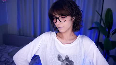 Thea online show from October 19, 7:38 pm