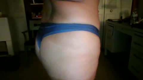 OGhotblonde33 online show from November 9, 2:46 pm