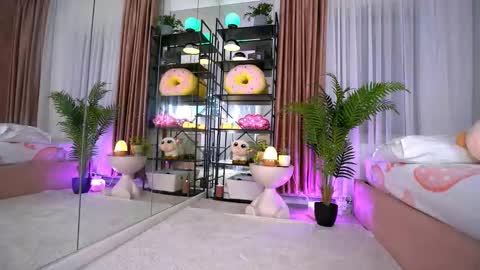 oh_m_god online show from March 6, 9:32 pm