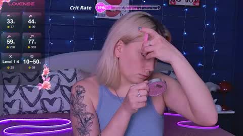 oh_my_julia online show from May 5, 1:52 am