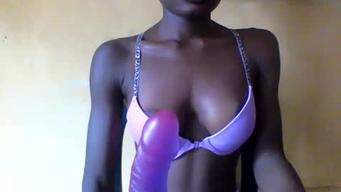 Snapshot of oh_sexyphilo chatting on October 9, 11:47 am philo bby online show from October 9, 11:47 am