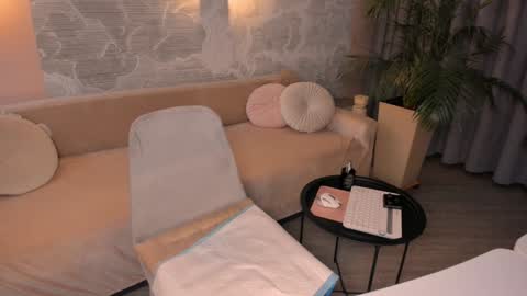 Maria online show from December 25, 9:02 am