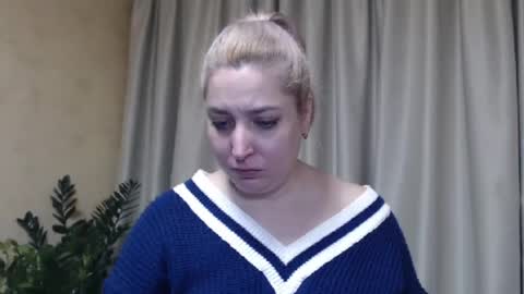 Snapshot of ohsweetiren chatting on January 29, 7:25 am Iren online show from January 29, 7:25 am